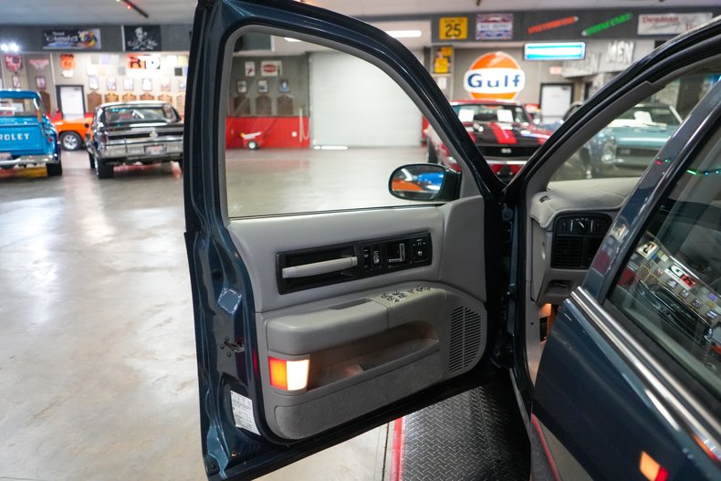 1996 Chevrolet Impala SS 58