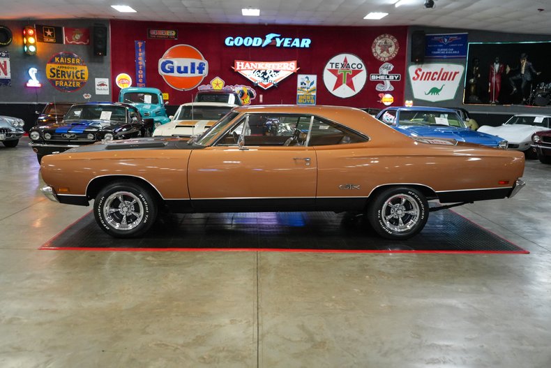 1969 Plymouth GTX 3