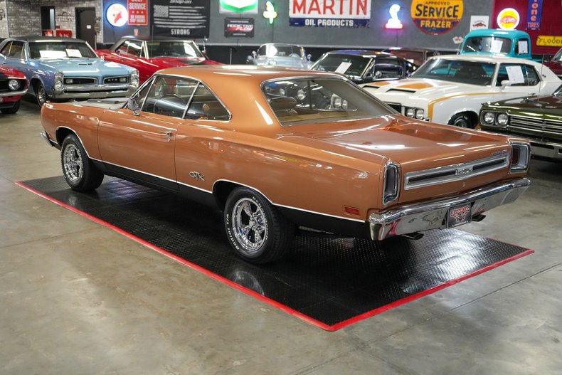 1969 Plymouth GTX 12