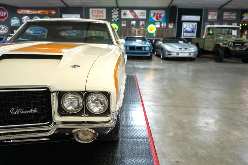 1972 Oldsmobile Hurst/Olds Indianapolis 500 Pace Car Edition 27