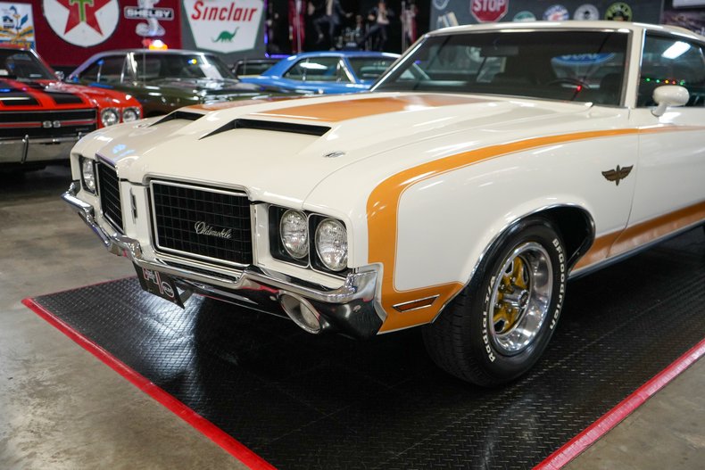 1972 Oldsmobile Hurst/Olds Indianapolis 500 Pace Car Edition 26