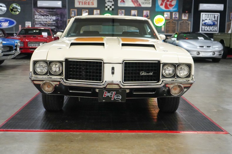 1972 Oldsmobile Hurst/Olds Indianapolis 500 Pace Car Edition 25
