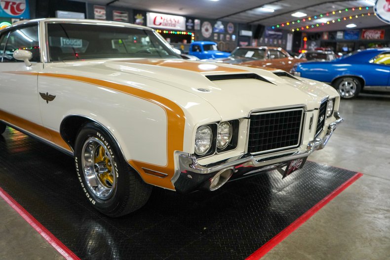1972 Oldsmobile Hurst/Olds Indianapolis 500 Pace Car Edition 29
