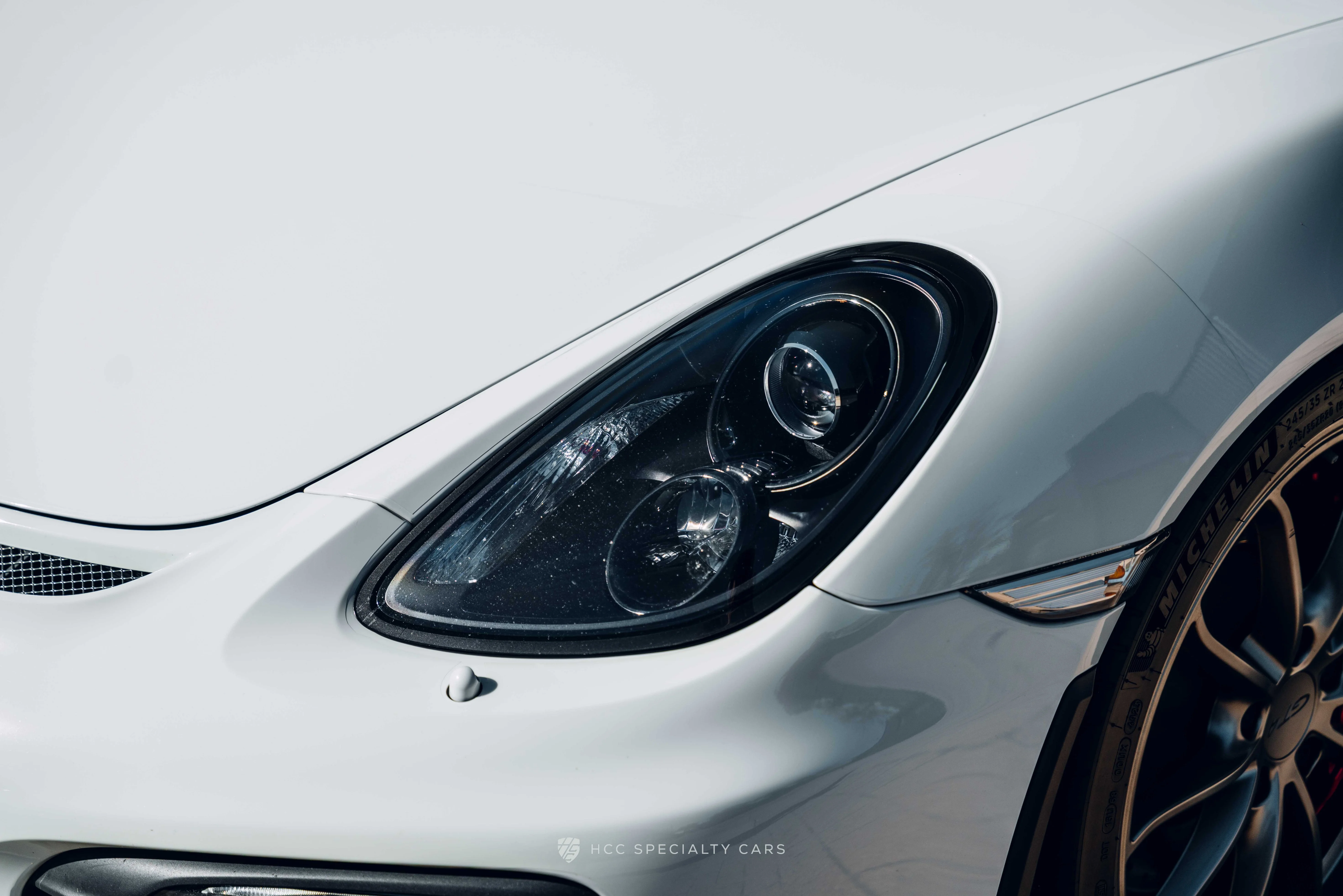 2016 Porsche Cayman GT4 - Photo 7
