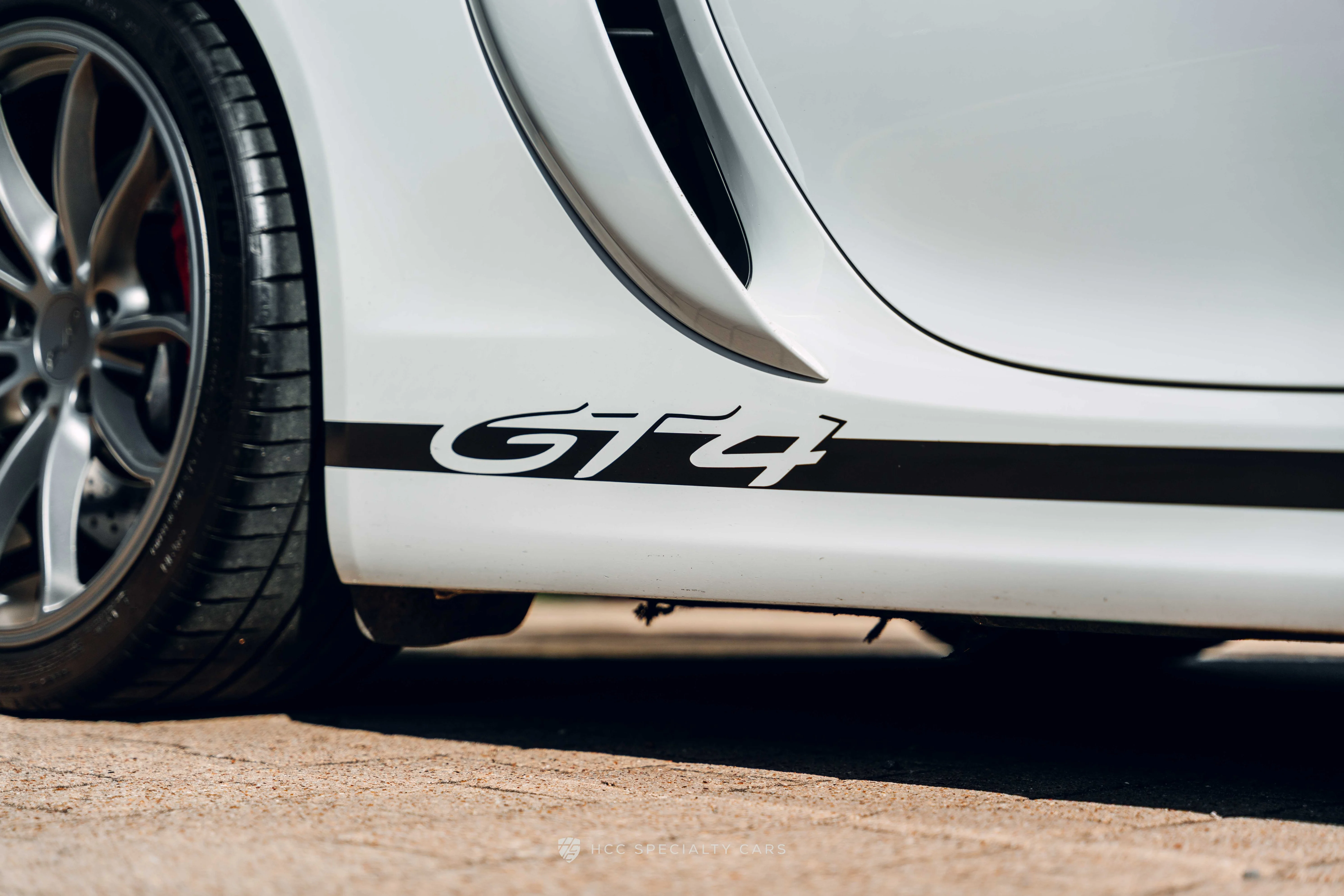 2016 Porsche Cayman GT4 - Photo 15