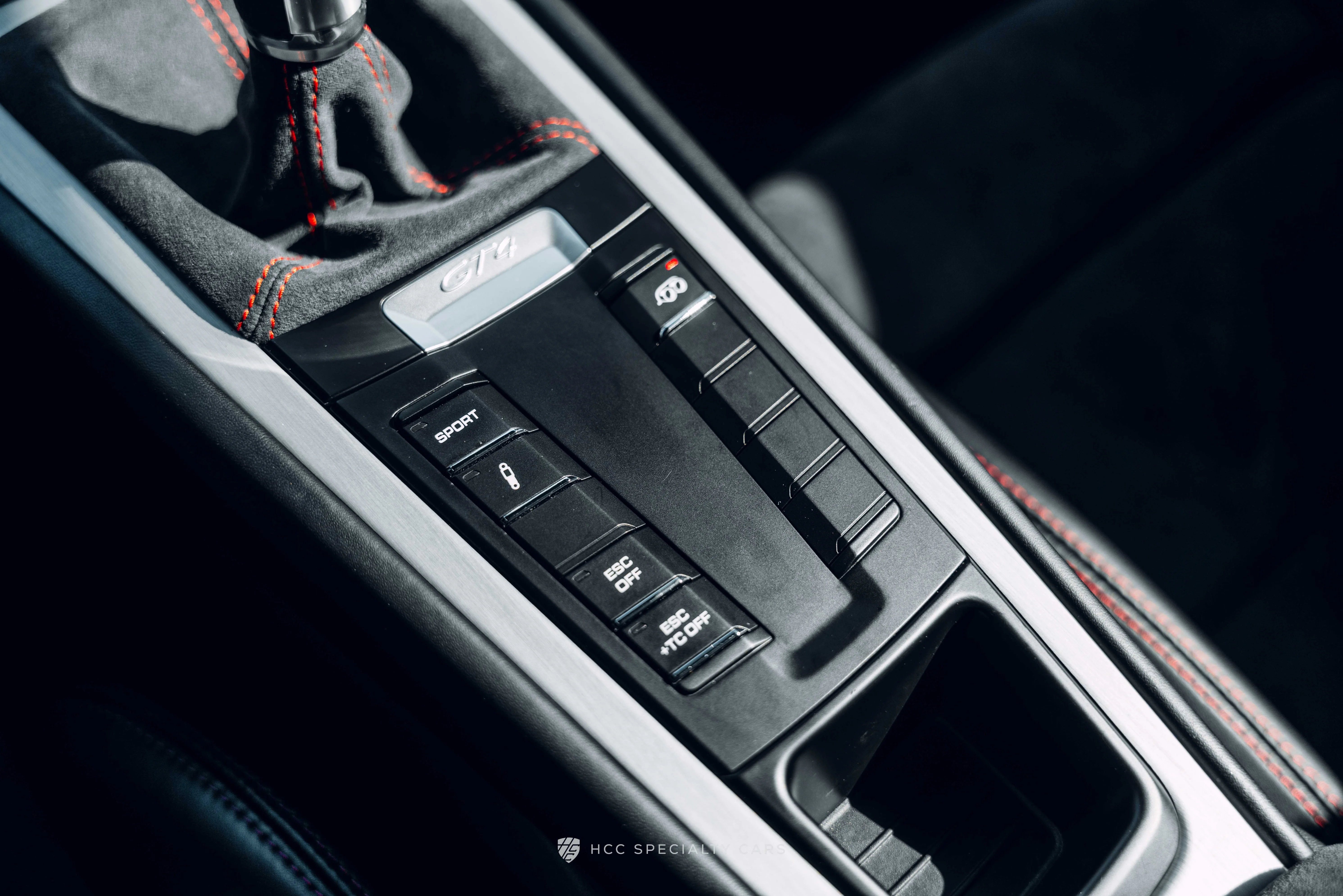 2016 Porsche Cayman GT4 - Photo 40