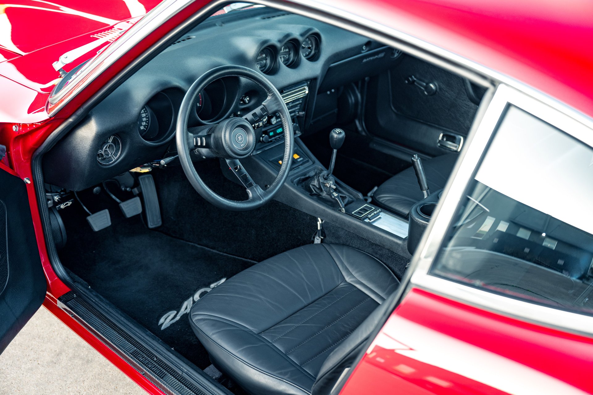 1972 Datsun 240z Interior