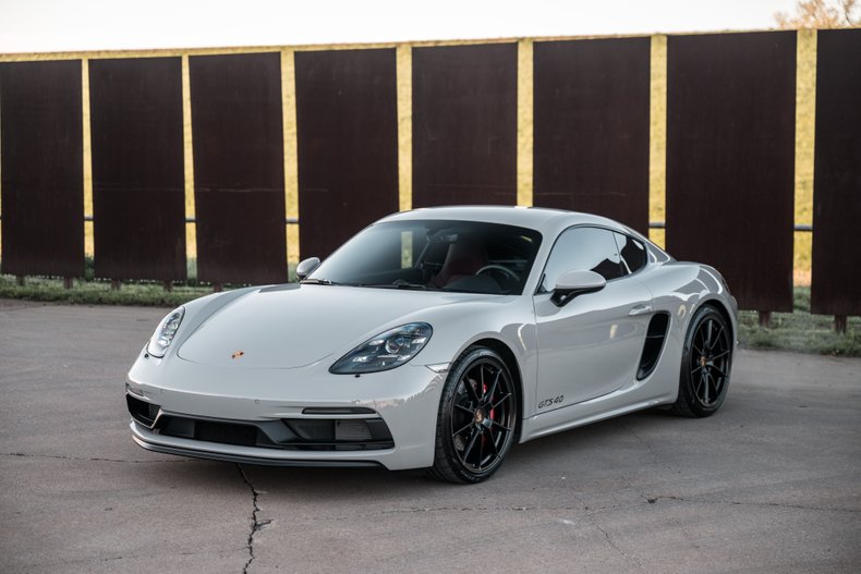 For Sale 2023 Porsche 718 Cayman