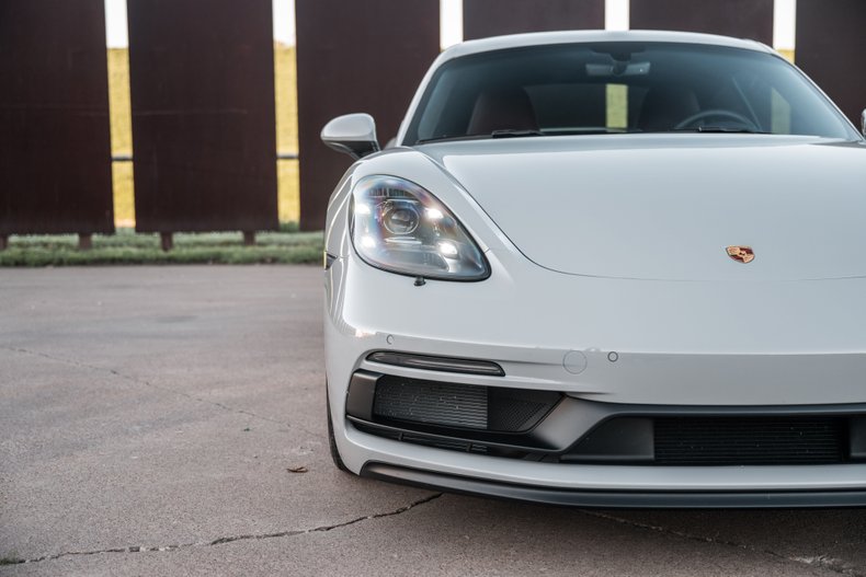 For Sale 2023 Porsche 718 Cayman