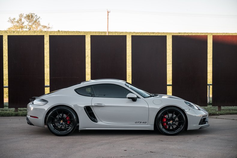 For Sale 2023 Porsche 718 Cayman