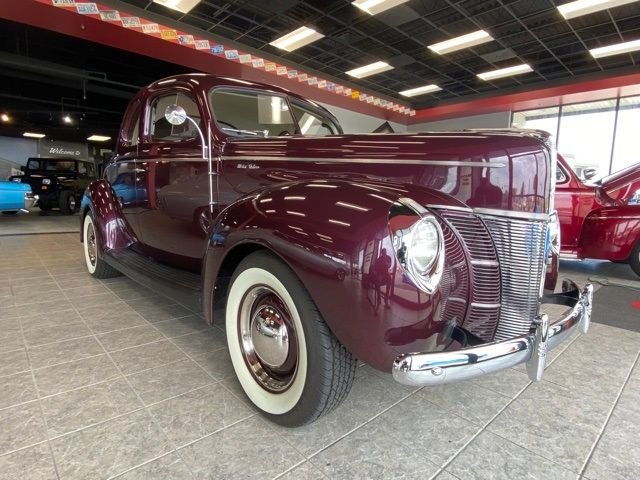 1940 Ford 2 door coupe