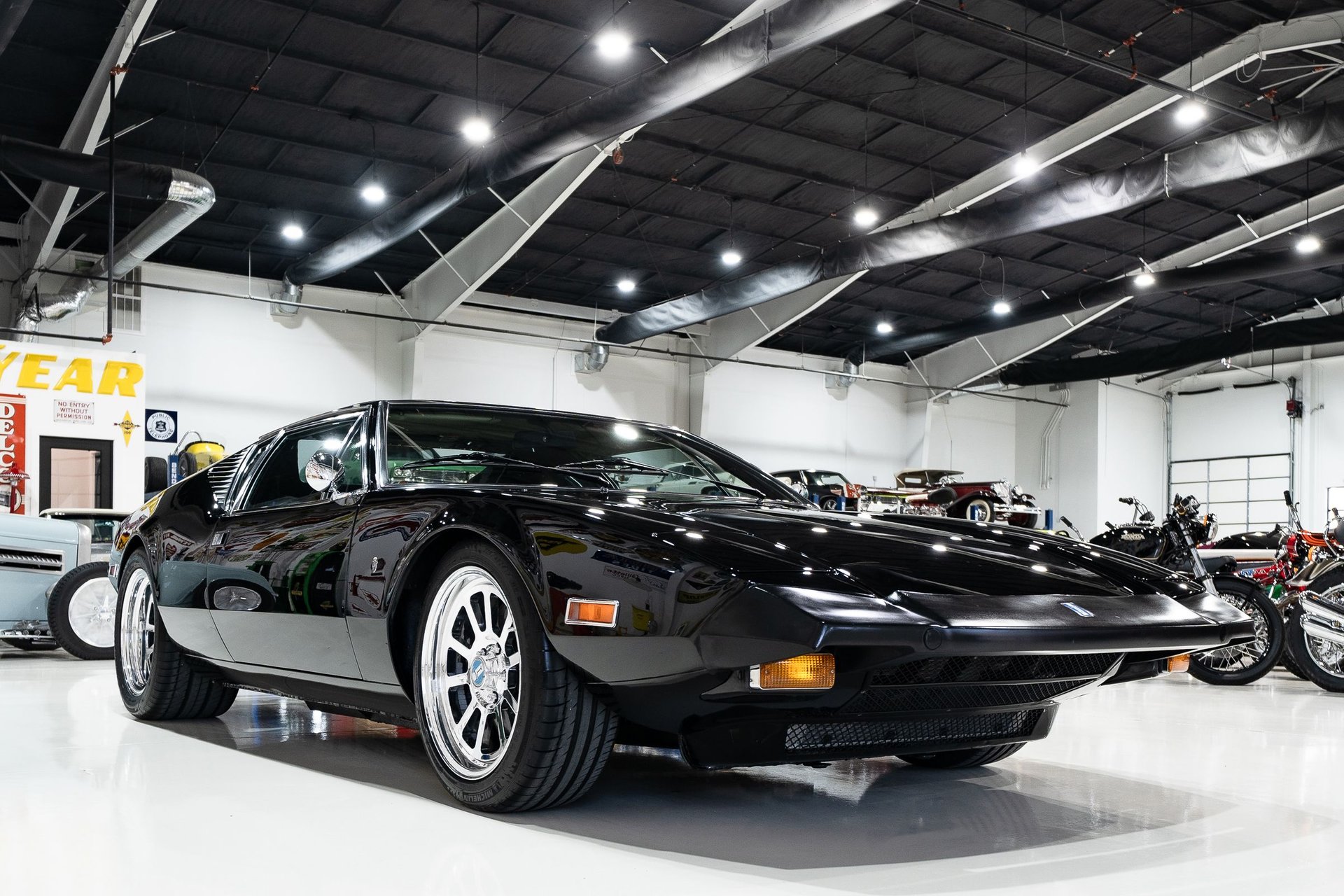 For Sale 1973 De Tomaso Pantera