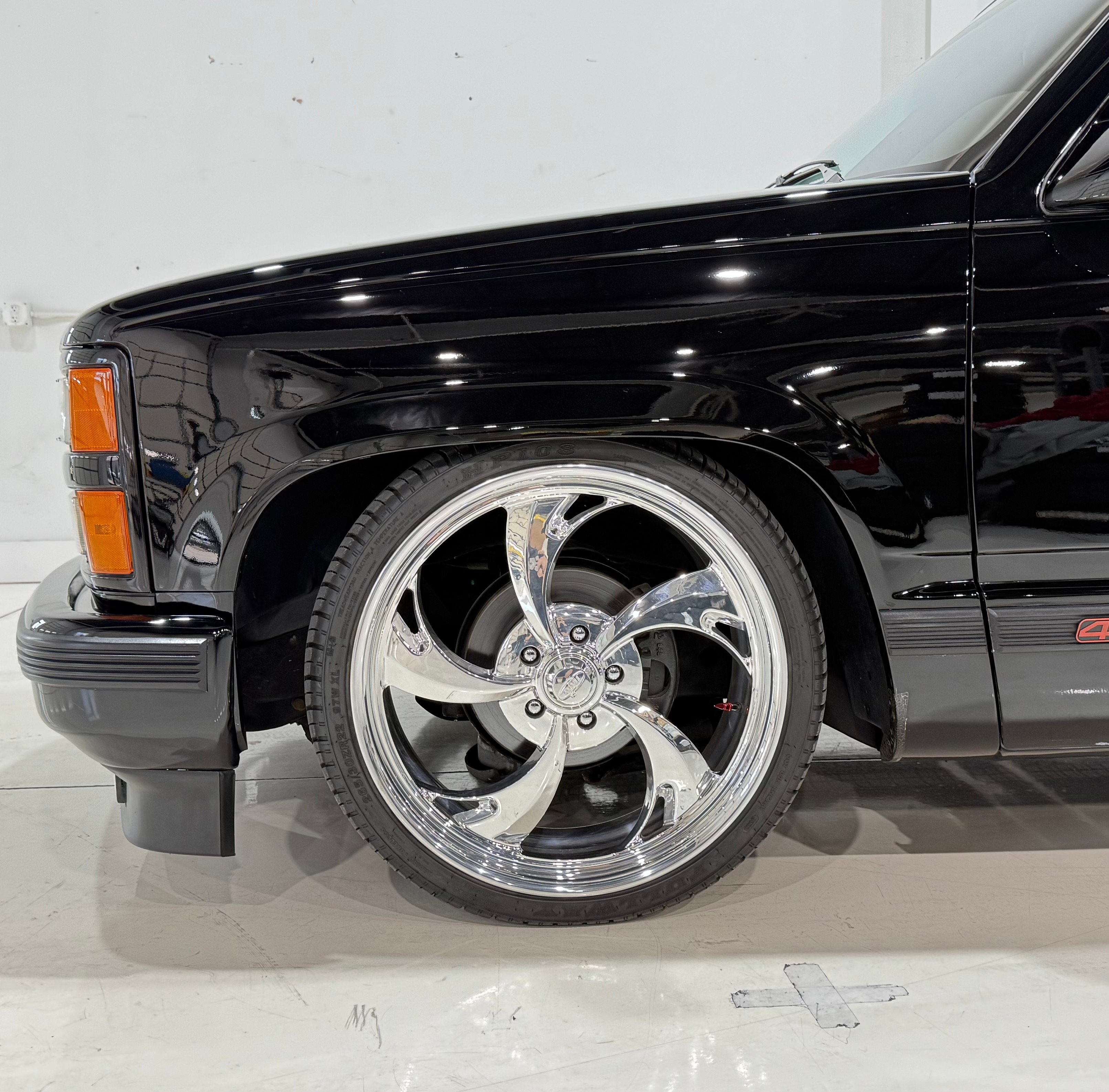 1990 Chevrolet GMT400 - Photo 35