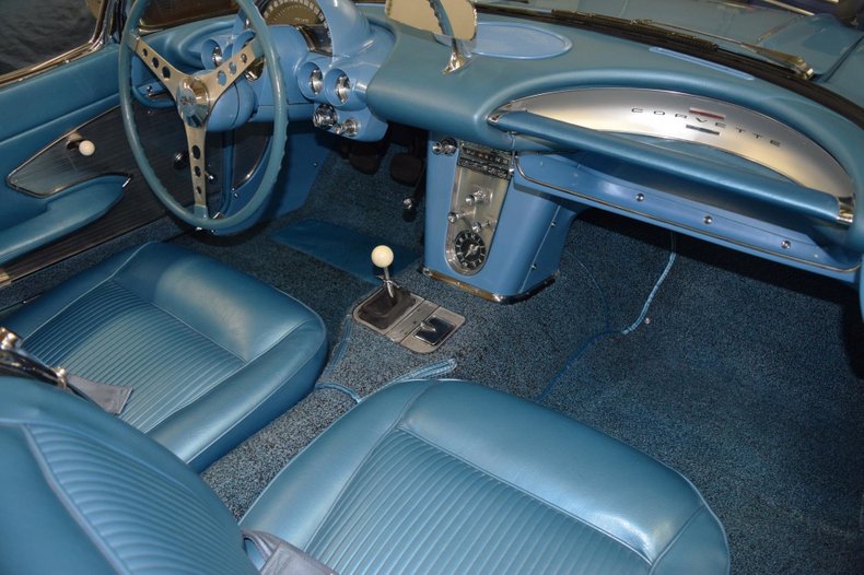 1961 chevrolet corvette