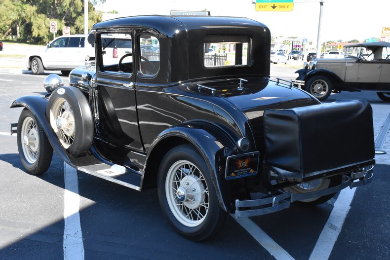 1931 ford model a deluxe 5 window coupe