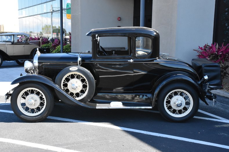 1931 ford model a deluxe 5 window coupe