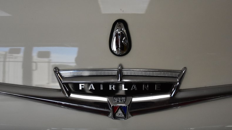 1957 ford fairlane 500 sunliner
