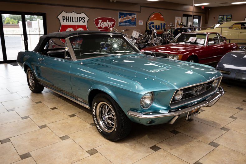 1967 ford mustang convertible
