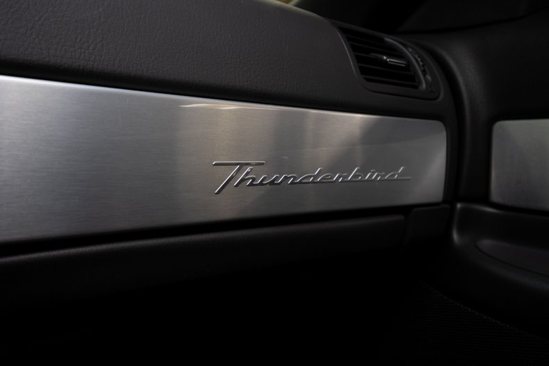 2002 ford thunderbird