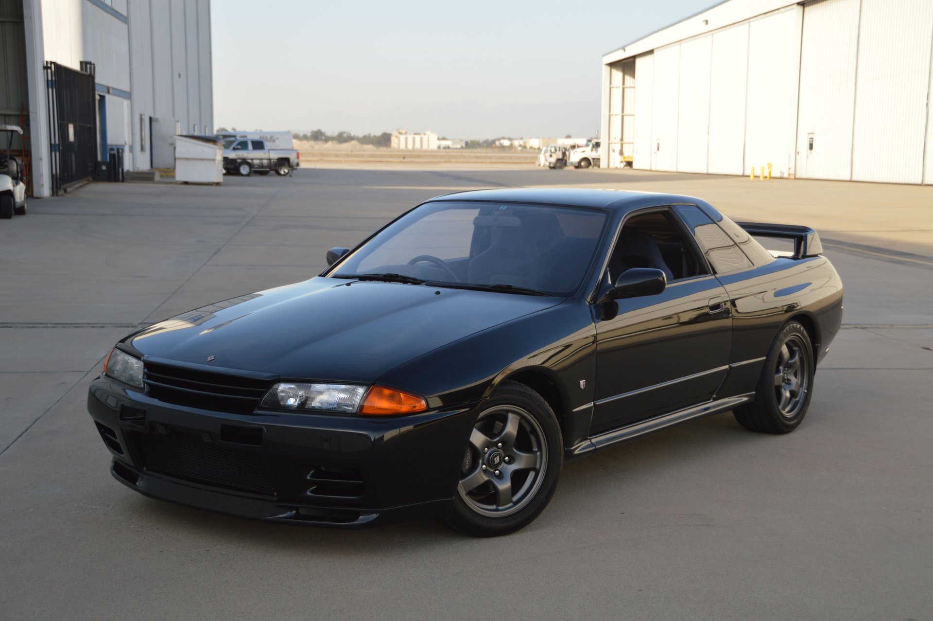 1992 Nissan Skyline | Toprank Importers