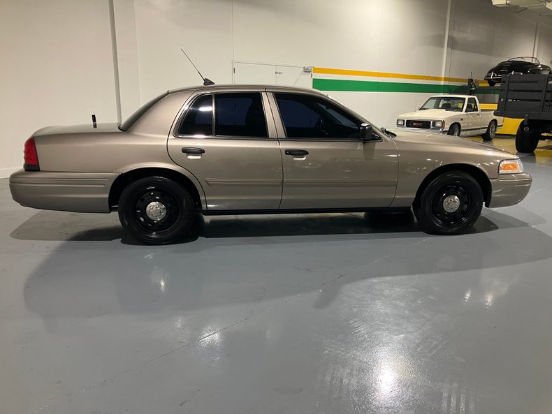 2011 Ford Crown Victoria