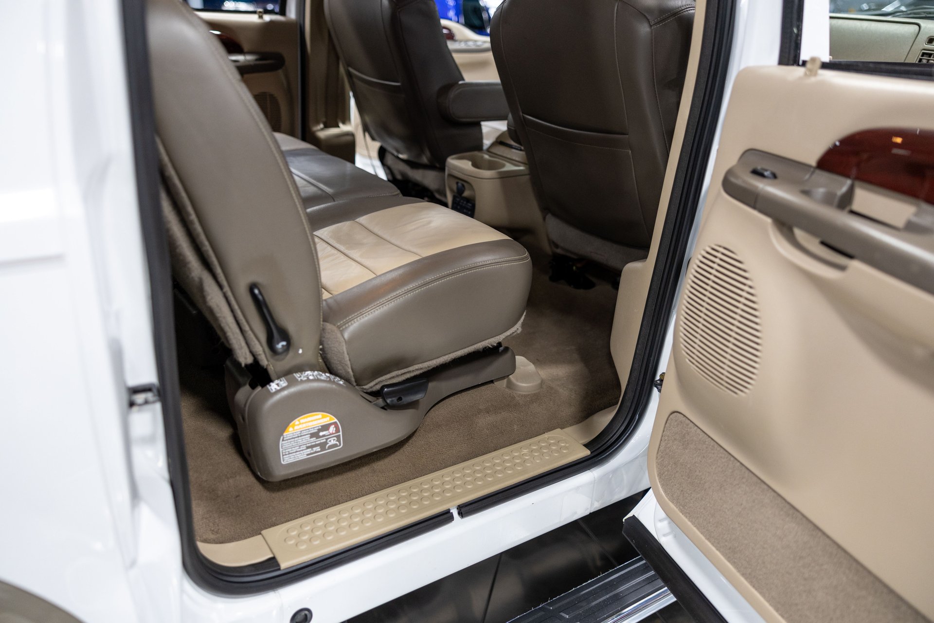2004 Ford Excursion | King of Cars and Trucks