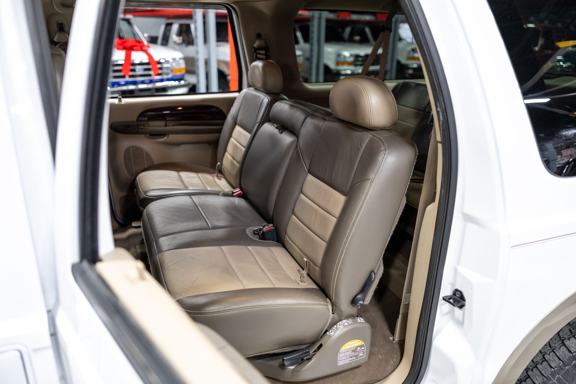 2004 Ford Excursion | King of Cars and Trucks