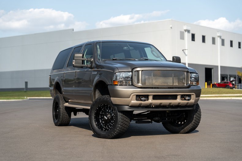 2004 Ford Excursion | King of Cars and Trucks