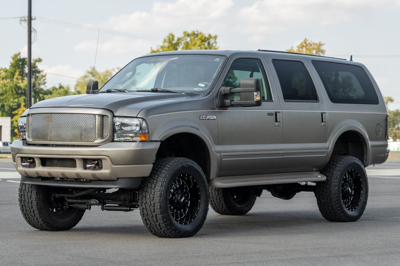 2004 Ford Excursion | King of Cars and Trucks
