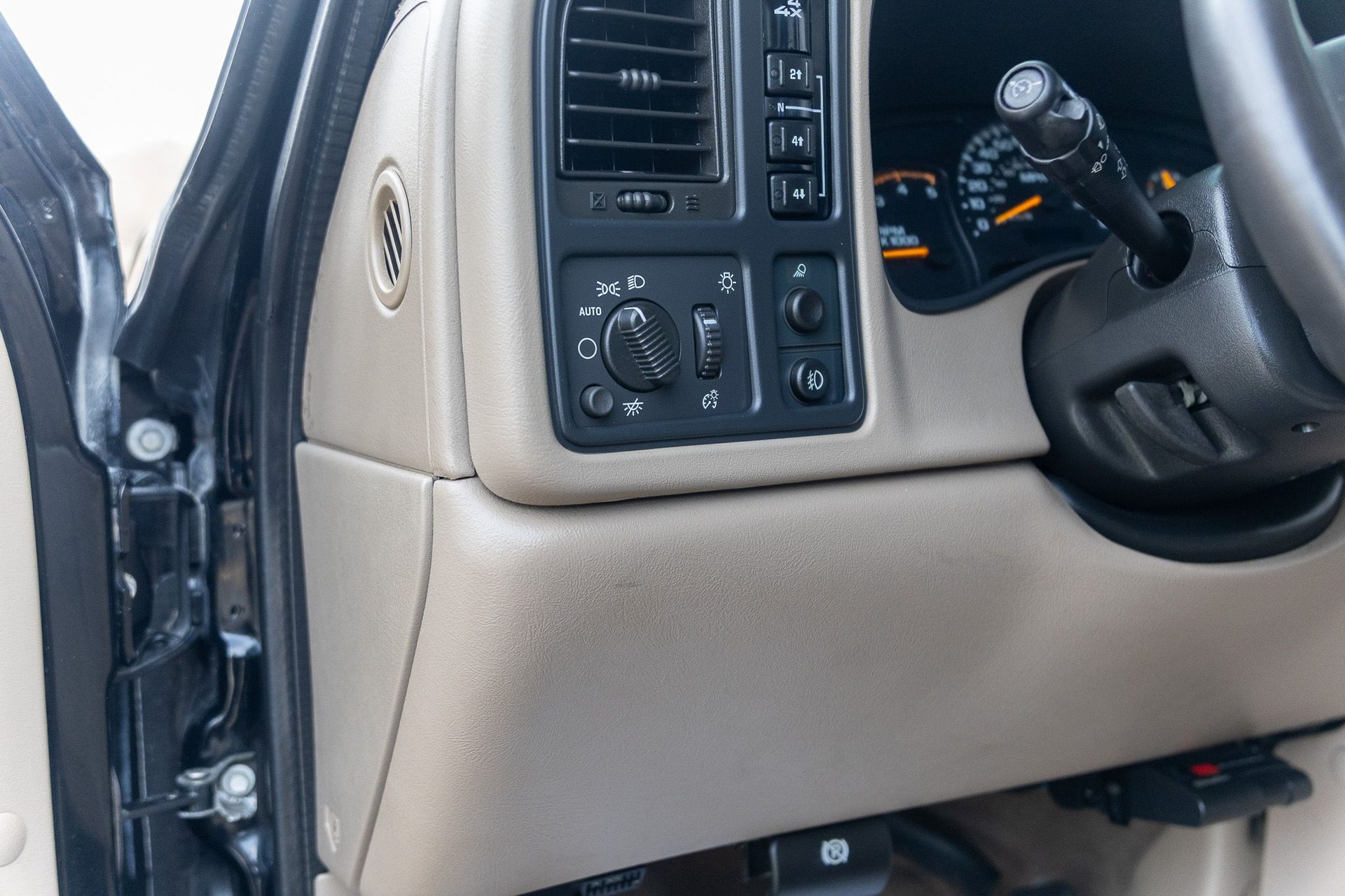 2005 Chevrolet Silverado 3500 | King of Cars and Trucks