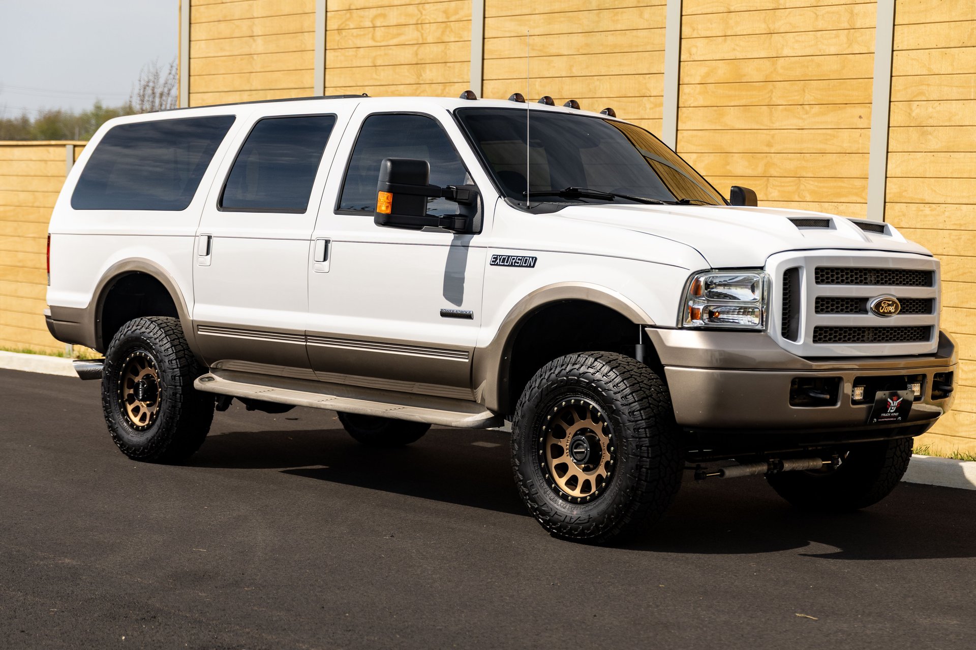 2005 Ford Excursion | King of Cars and Trucks