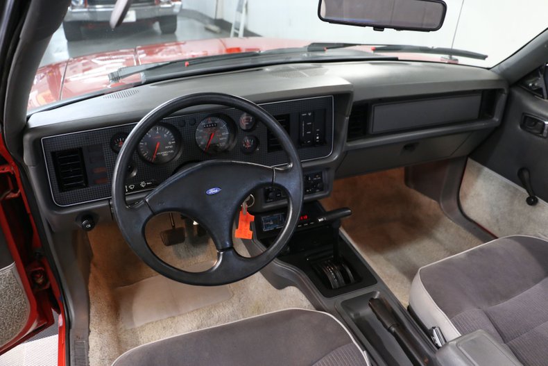 1986 Ford Mustang Convertible 22