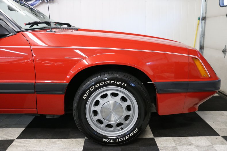 1986 Ford Mustang Convertible 44