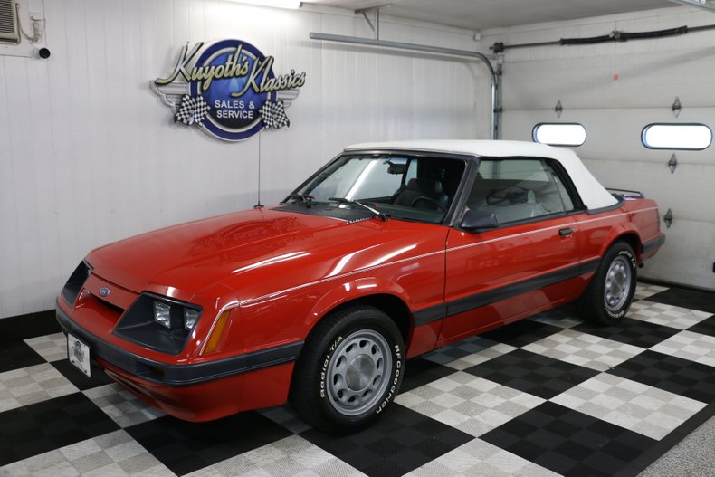 1986 Ford Mustang Convertible 59