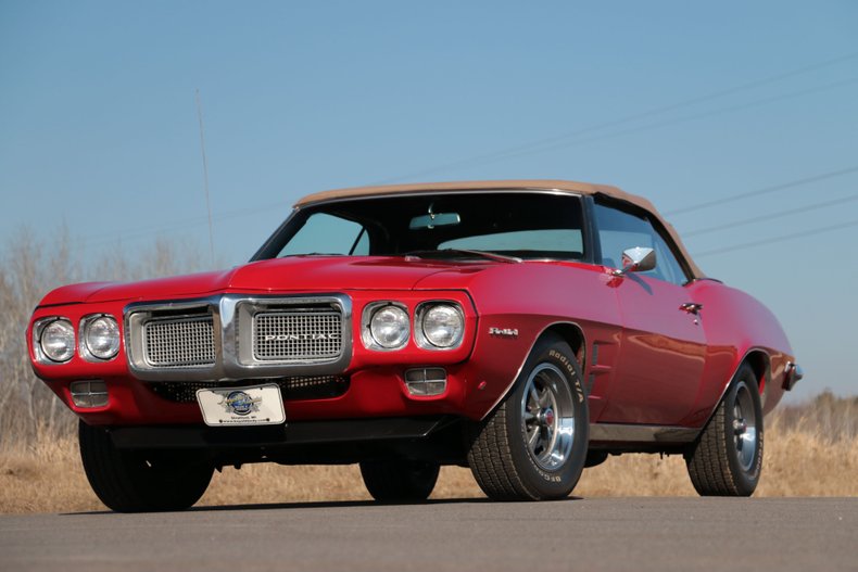 1969 Pontiac Firebird 2