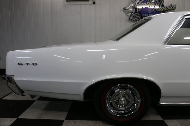 1964 Pontiac GTO 52