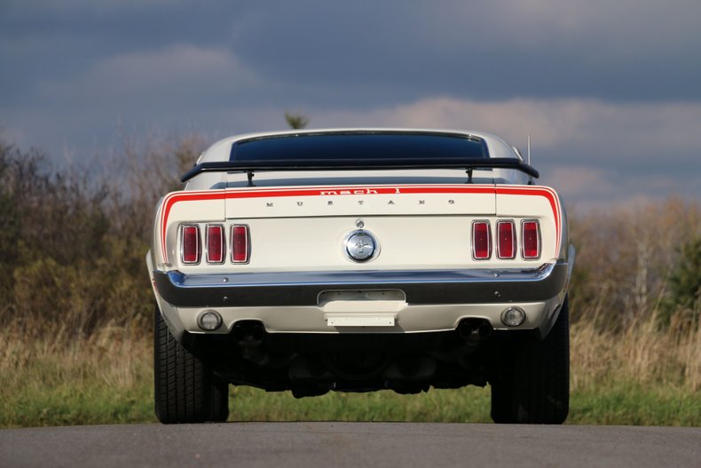 1969 Ford Mustang Fastback 8