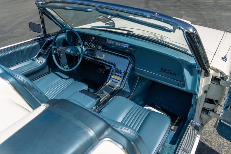 1964 Ford Thunderbird 6