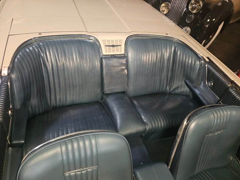 1964 Ford Thunderbird 270