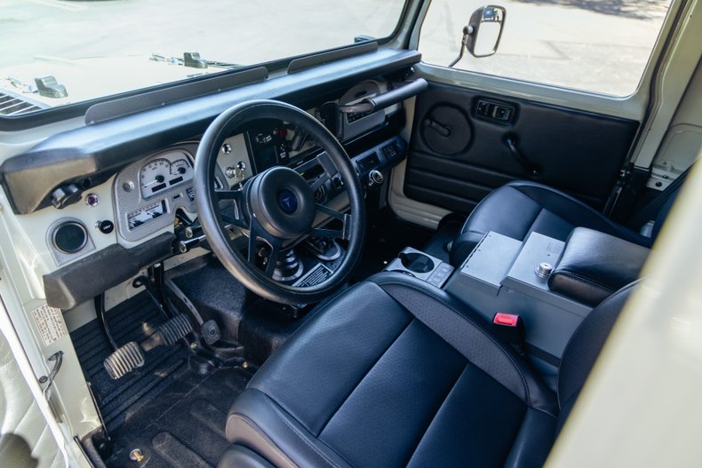 1969 Toyota FJ 40 6