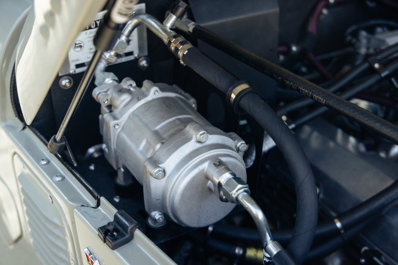 1969 Toyota FJ 40 23