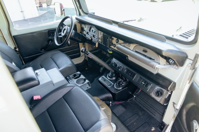 1969 Toyota FJ 40 8