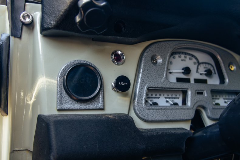 1969 Toyota FJ 40 111