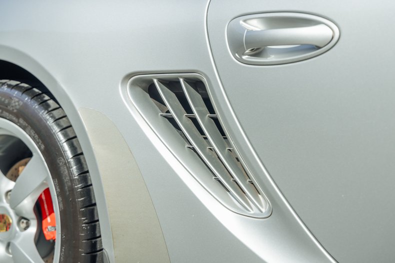 2006 Porsche Cayman S 23