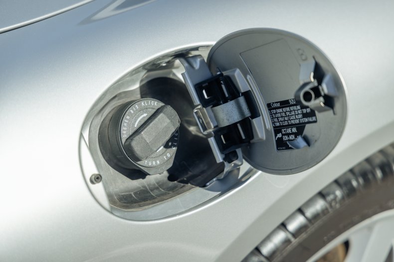 2006 Porsche Cayman S 26