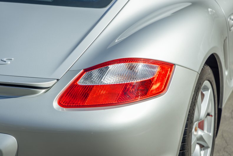 2006 Porsche Cayman S 31