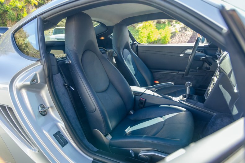2006 Porsche Cayman S 52