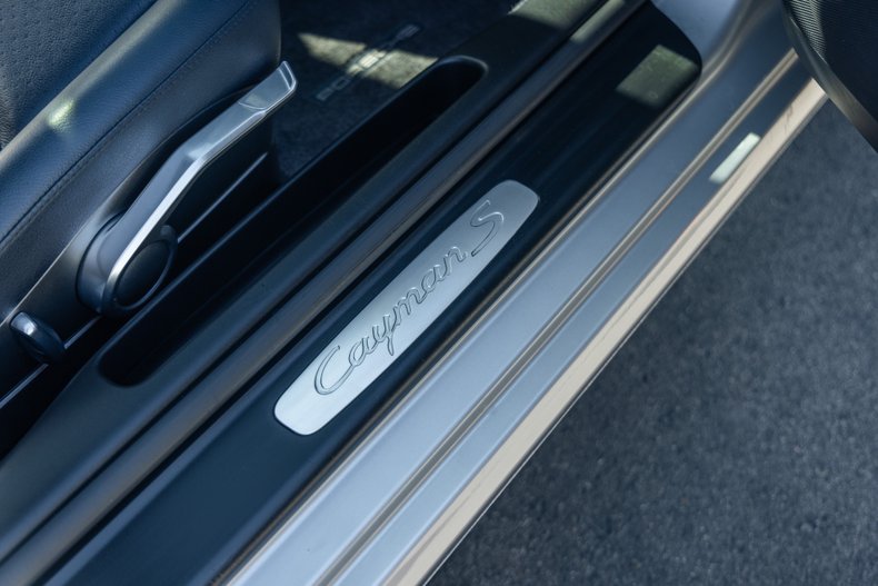 2006 Porsche Cayman S 54