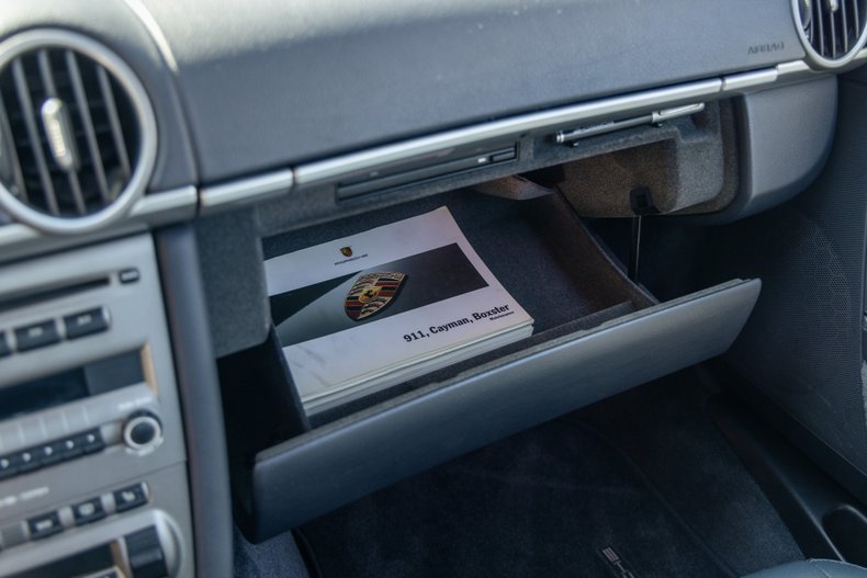2006 Porsche Cayman S 71