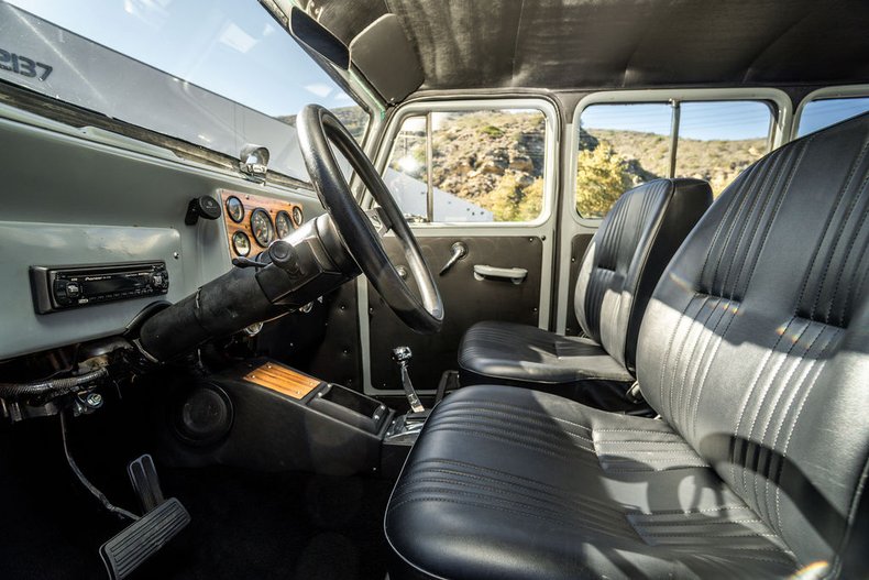 1962 Willys Wagoneer 84